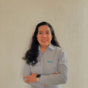 Adriana Trejo's avatar