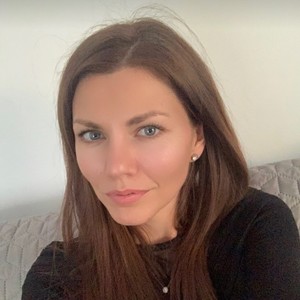 Alexandra Popa's avatar